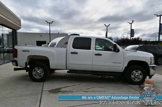 2013 Chevrolet Silverado 2500HD LT / 4X4 / Crew Cab / 6.6L Turbo Diesel / Premium Cloth Seats / Power Mirrors, Windows, & Locks / Bluetooth / Aux Input / Automatic Climate Control / Front Bench / Seats 6 / Only 54K Miles / Tow Pkg / 1-Owner Anchorage AK