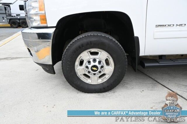2013 Chevrolet Silverado 2500HD LT / 4X4 / Crew Cab / 6.6L Turbo Diesel / Premium Cloth Seats / Power Mirrors, Windows, & Locks / Bluetooth / Aux Input / Automatic Climate Control / Front Bench / Seats 6 / Only 54K Miles / Tow Pkg / 1-Owner Anchorage AK