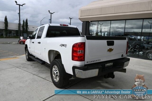 2013 Chevrolet Silverado 2500HD LT / 4X4 / Crew Cab / 6.6L Turbo Diesel / Premium Cloth Seats / Power Mirrors, Windows, & Locks / Bluetooth / Aux Input / Automatic Climate Control / Front Bench / Seats 6 / Only 54K Miles / Tow Pkg / 1-Owner Anchorage AK