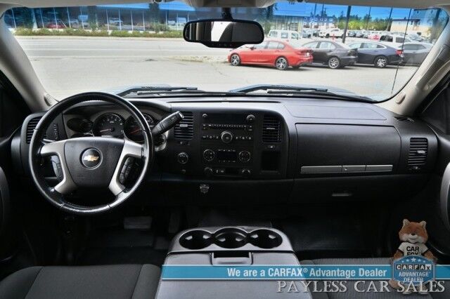 2013 Chevrolet Silverado 2500HD LT / 4X4 / Crew Cab / 6.6L Turbo Diesel / Premium Cloth Seats / Power Mirrors, Windows, & Locks / Bluetooth / Aux Input / Automatic Climate Control / Front Bench / Seats 6 / Only 54K Miles / Tow Pkg / 1-Owner Anchorage AK