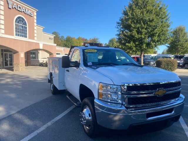 2013 Chevrolet Silverado 3500HD Work Truck photo 4