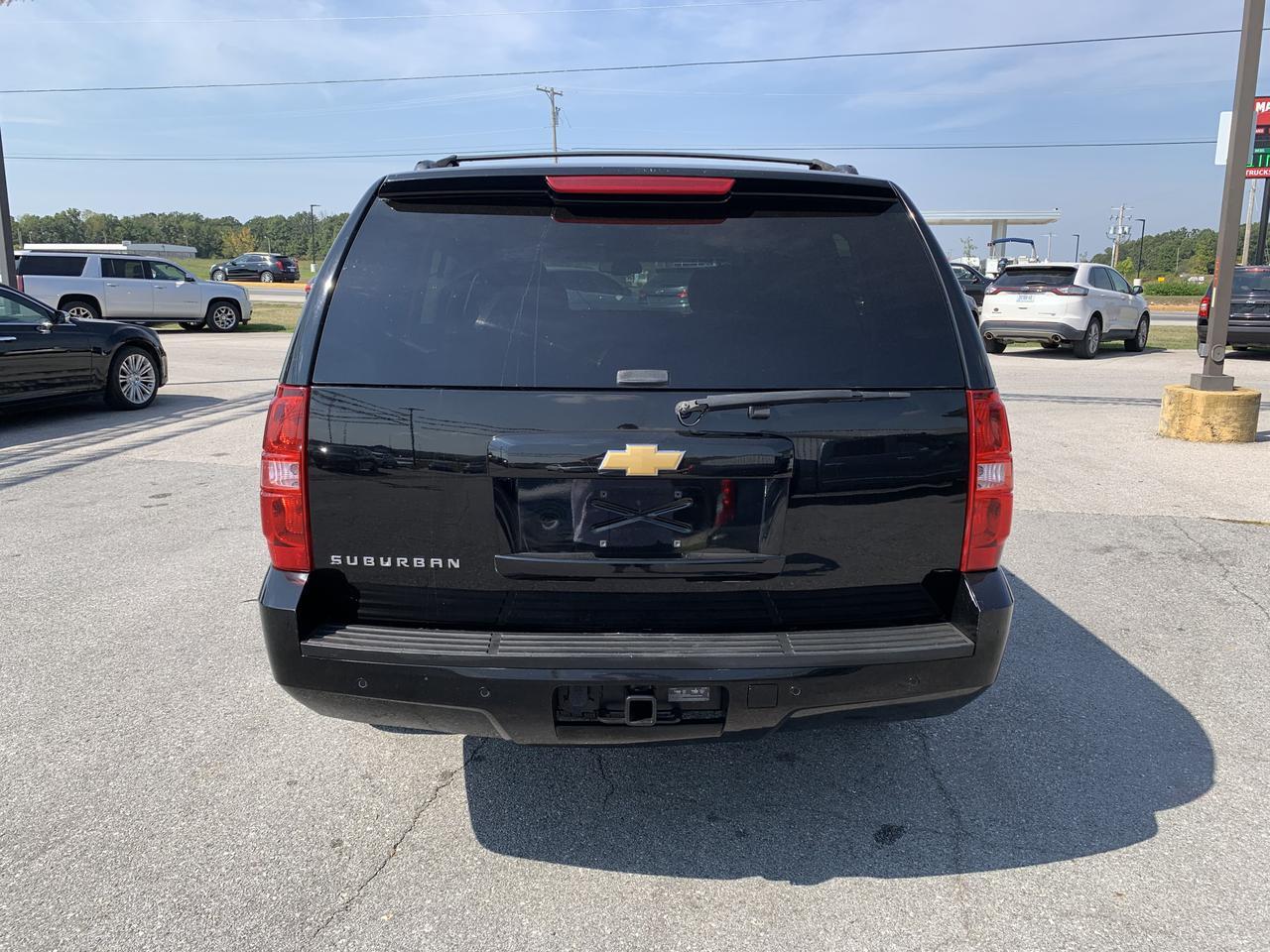 2013 Chevrolet Suburban 1500 LT Sport Utility 4D Aurora MO
