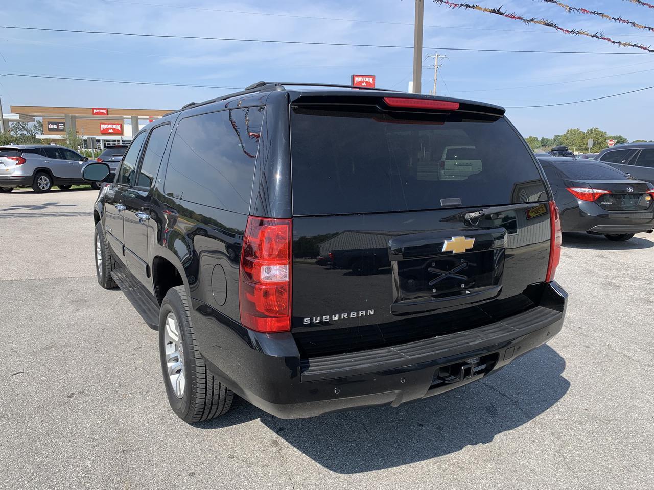 2013 Chevrolet Suburban 1500 LT Sport Utility 4D Aurora MO
