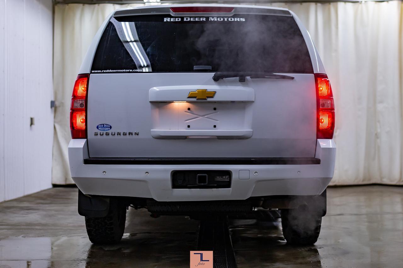 2013 Chevrolet Suburban 2500 4x4 LS 8 Passegner Red Deer AB