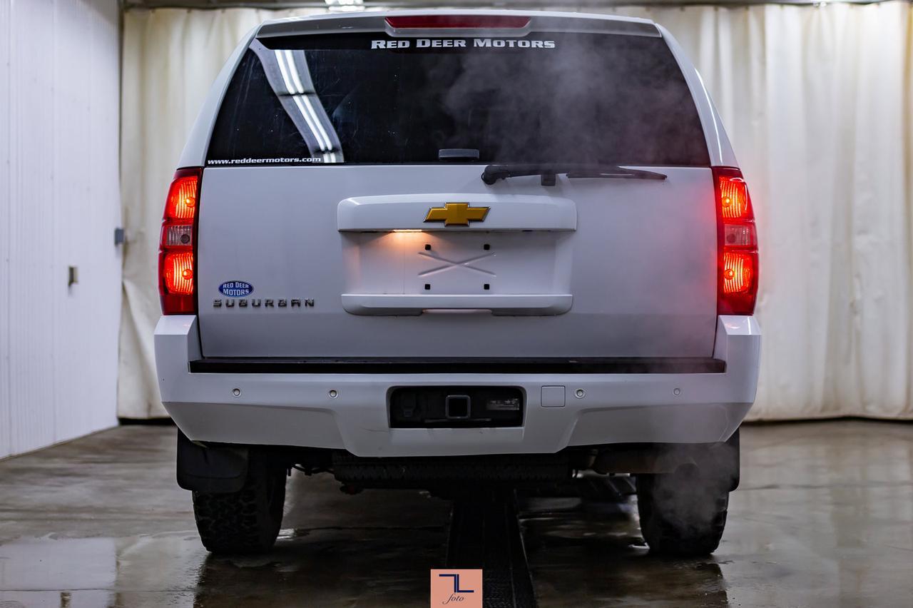 2013 Chevrolet Suburban 2500 4x4 LS 8 Passegner Red Deer AB
