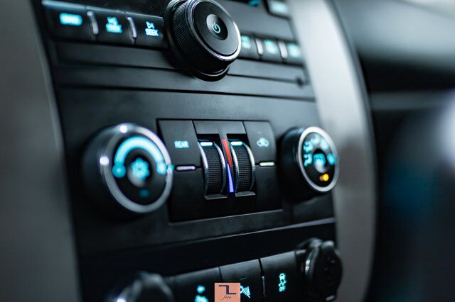 2013 Chevrolet Suburban 2500 4x4 LS 8 Passegner Red Deer AB