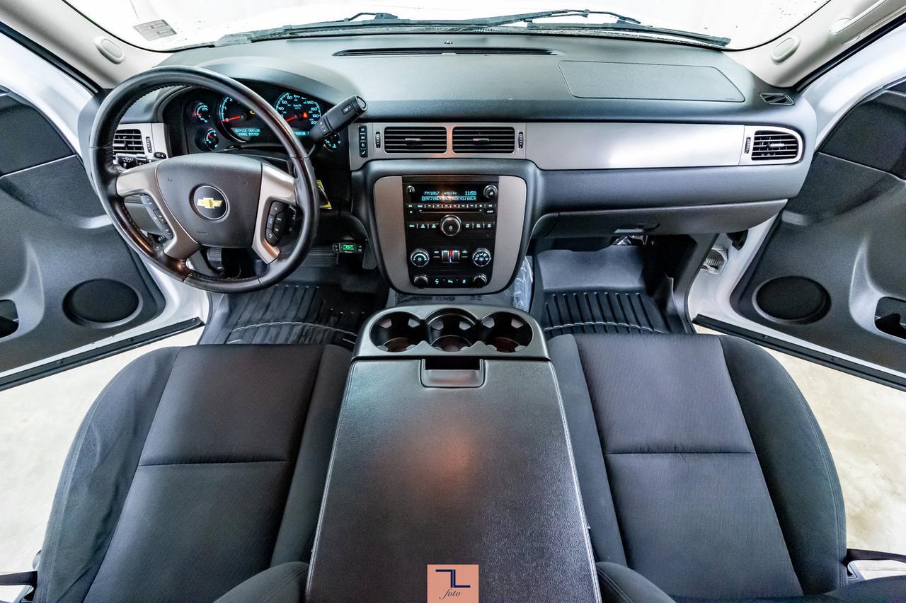 2013 Chevrolet Suburban 2500 4x4 LS 8 Passegner Red Deer AB