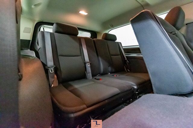 2013 Chevrolet Suburban 2500 4x4 LS 8 Passegner Red Deer AB