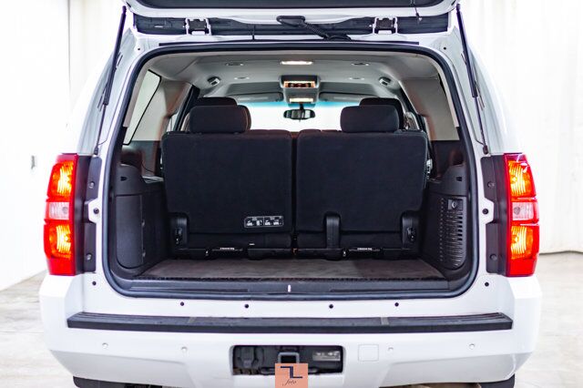 2013 Chevrolet Suburban 2500 4x4 LS 8 Passegner Red Deer AB