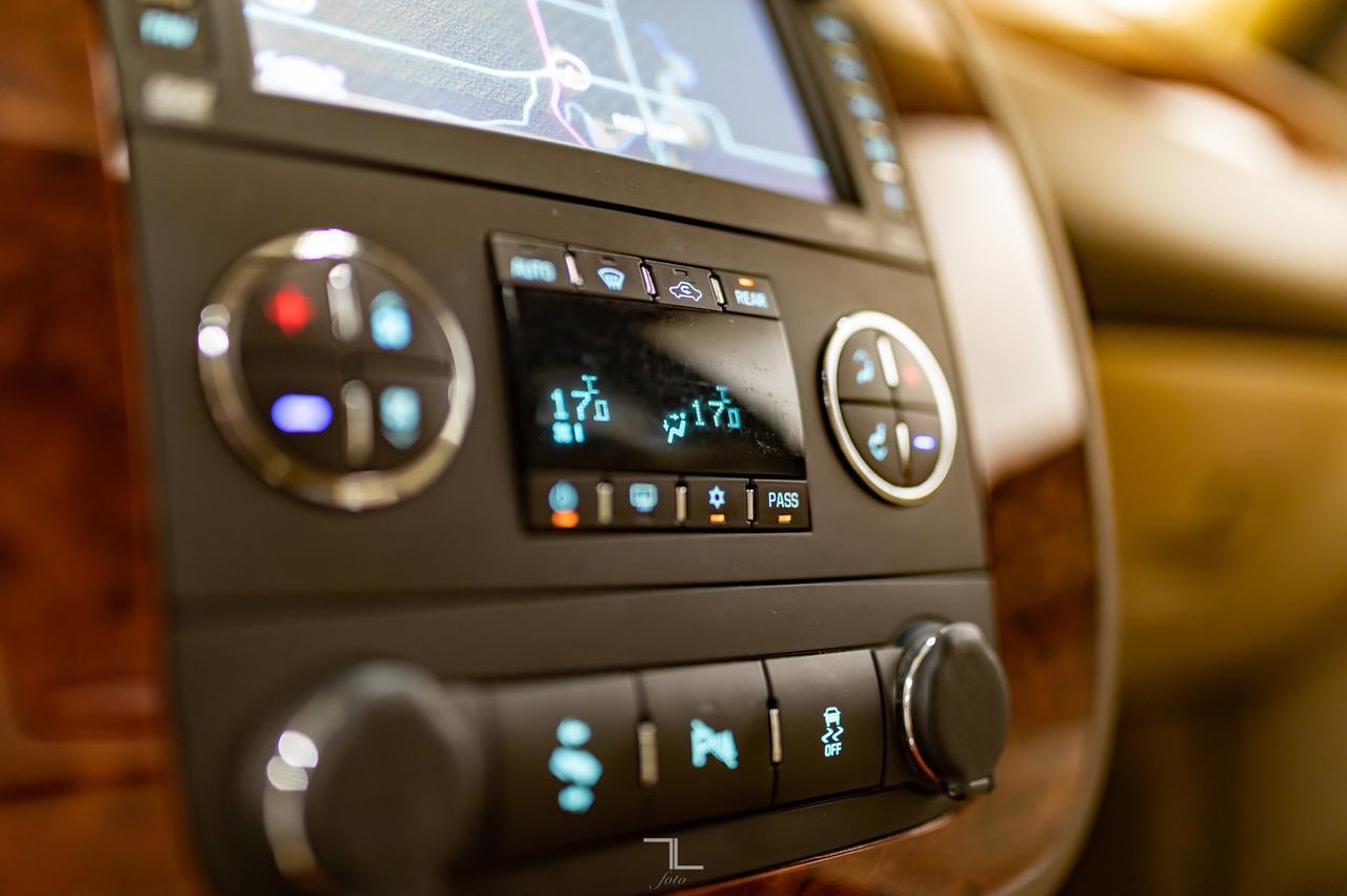 2013 Chevrolet Suburban 4x4 LTZ Leather Roof Nav DVD Red Deer AB