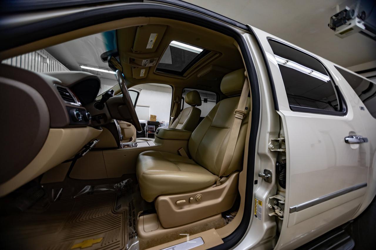 2013 Chevrolet Suburban 4x4 LTZ Leather Roof Nav DVD Red Deer AB