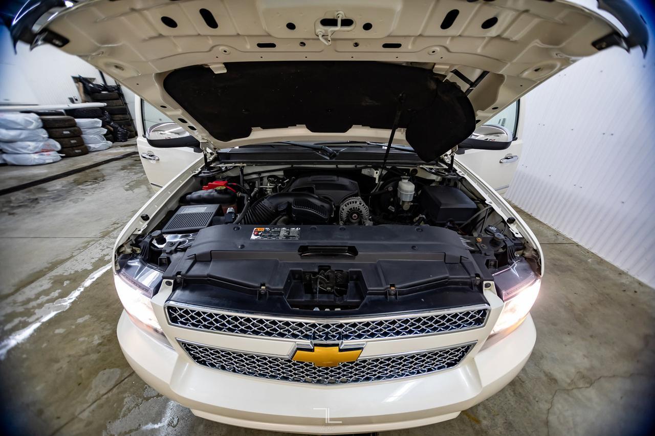 2013 Chevrolet Suburban 4x4 LTZ Leather Roof Nav DVD Red Deer AB