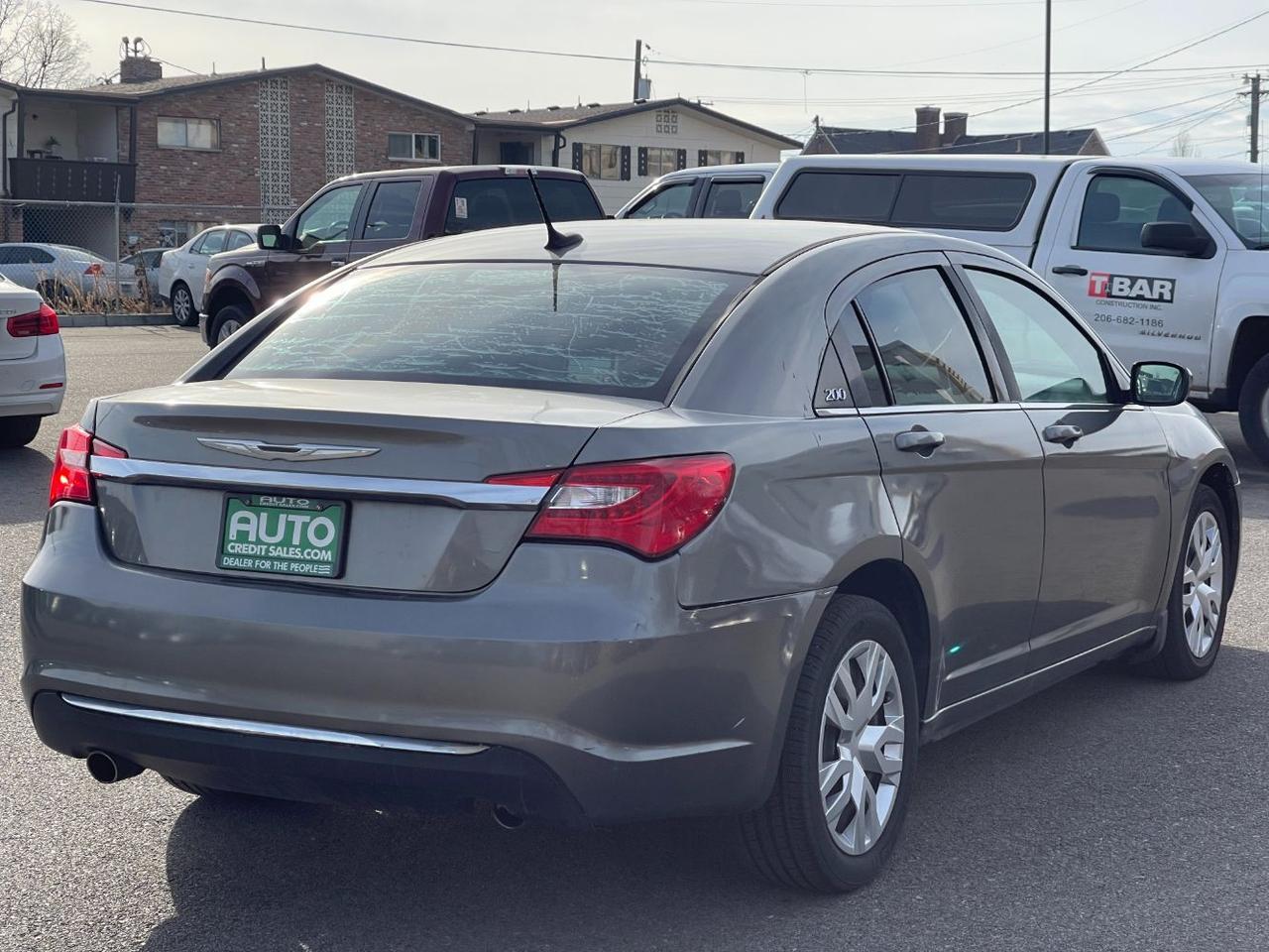 2013 Chrysler 200 LX