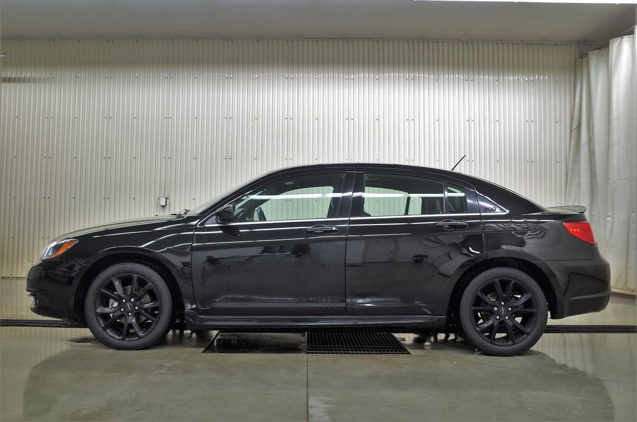 2013 Chrysler 200 S Red Deer AB