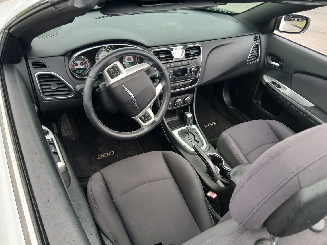 2013 Chrysler 200 Touring Convertible 2D Maitland FL
