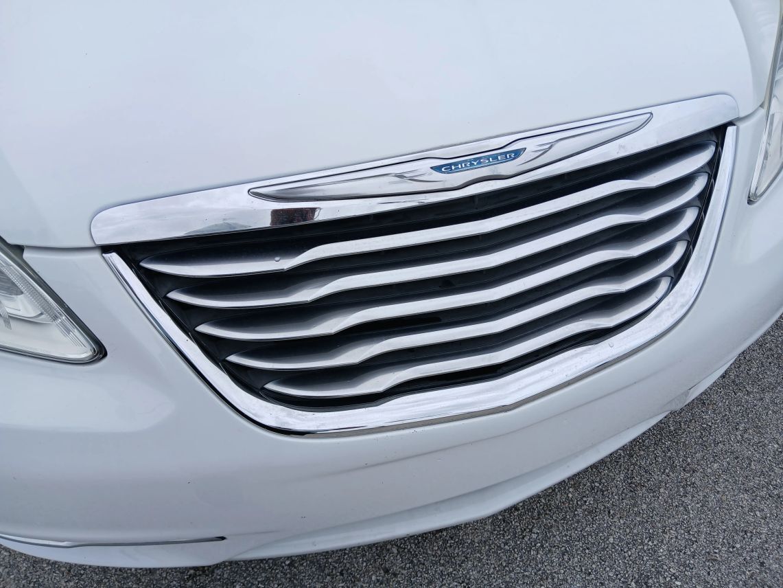 2013 Chrysler 200 Touring Convertible 2D Maitland FL