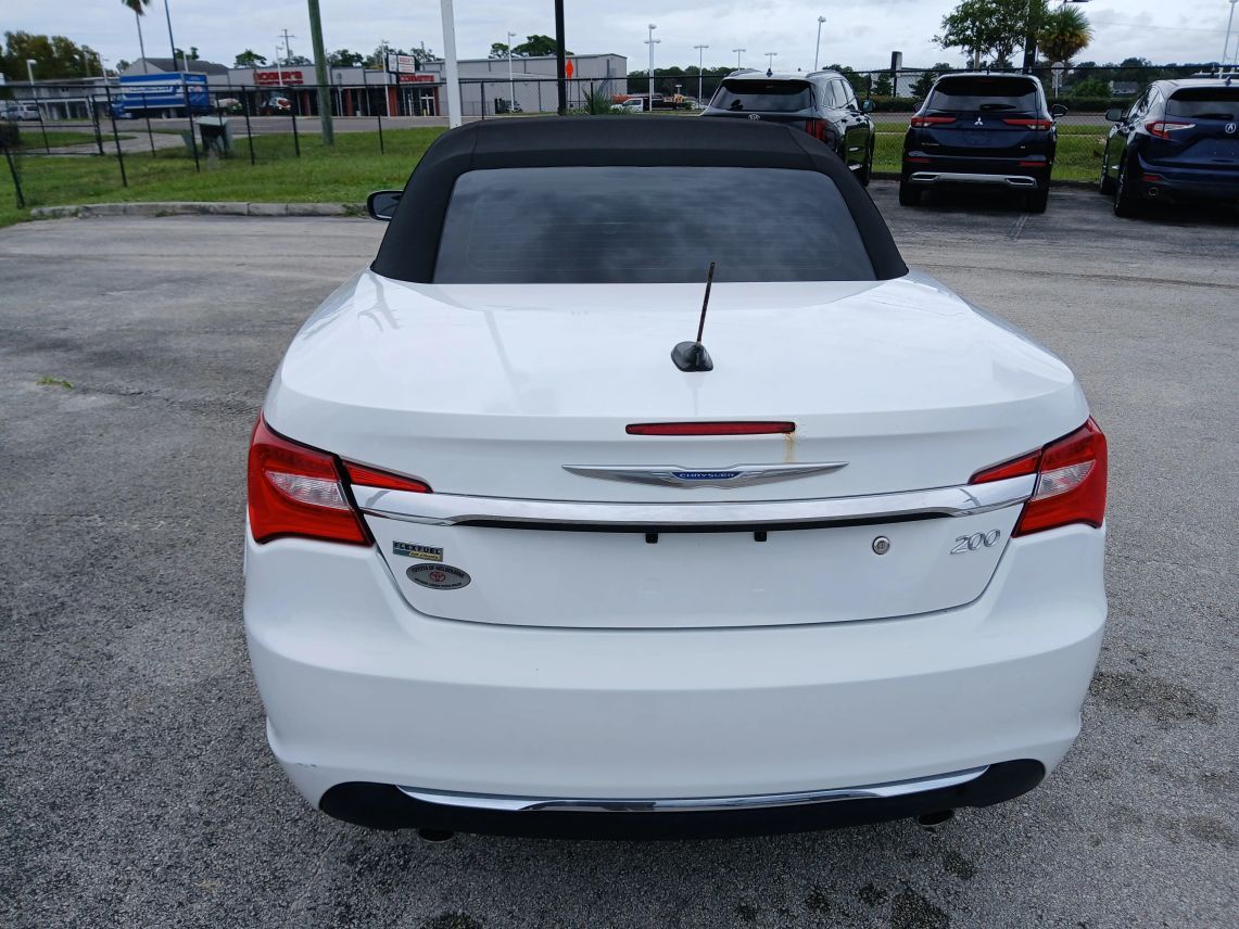2013 Chrysler 200 Touring Convertible 2D Maitland FL
