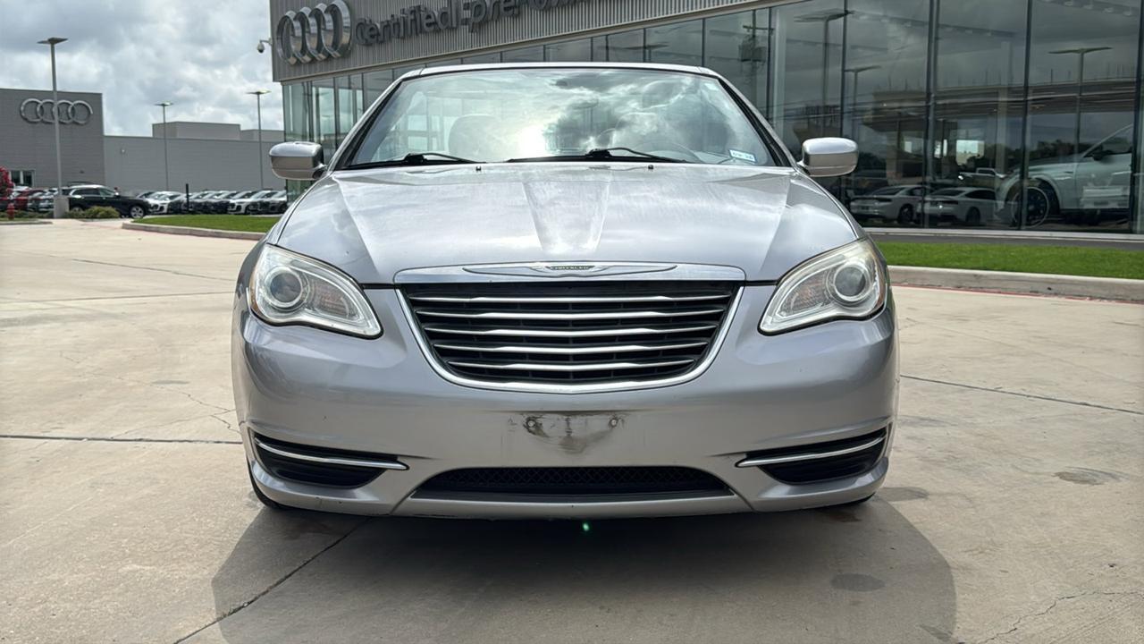2013 Chrysler 200 Touring