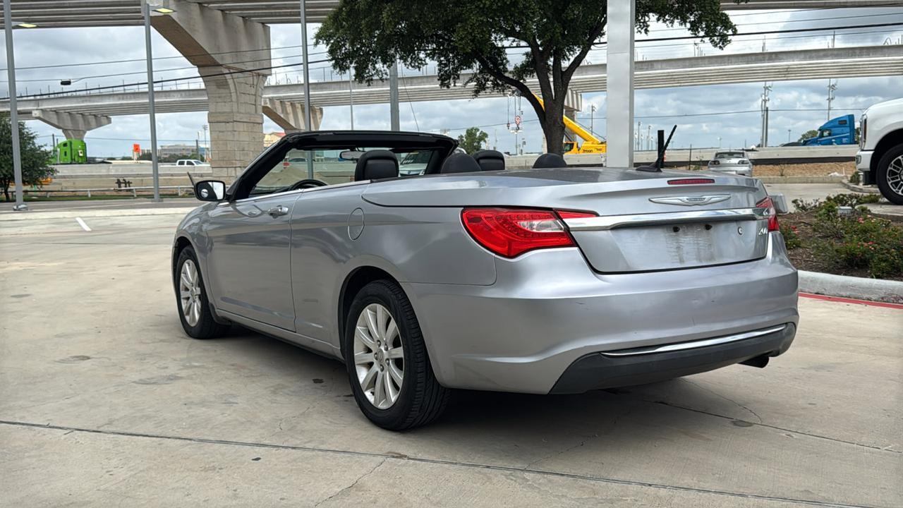 2013 Chrysler 200 Touring