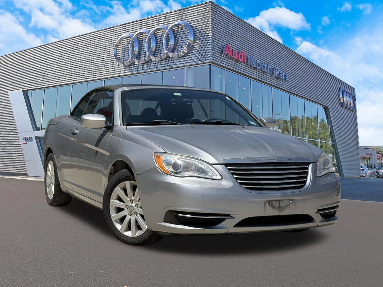 2013 Chrysler 200 Touring
