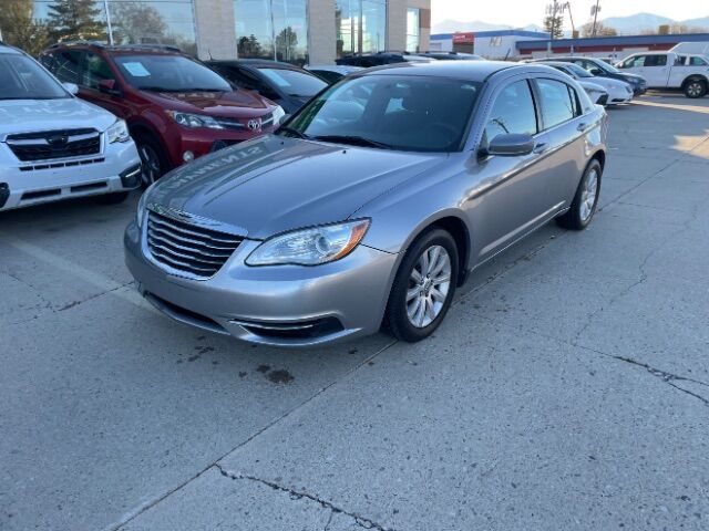 2013 Chrysler 200 Touring