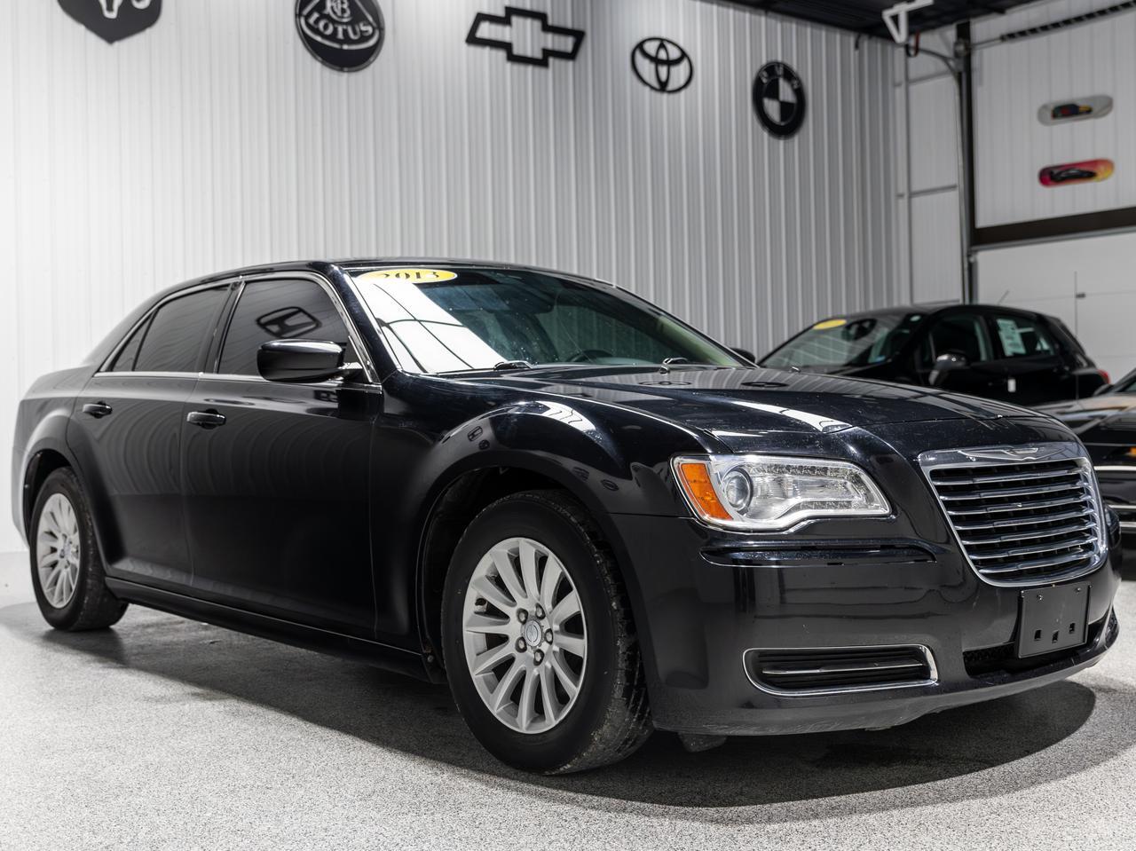 2013 Chrysler 300 -'s photo