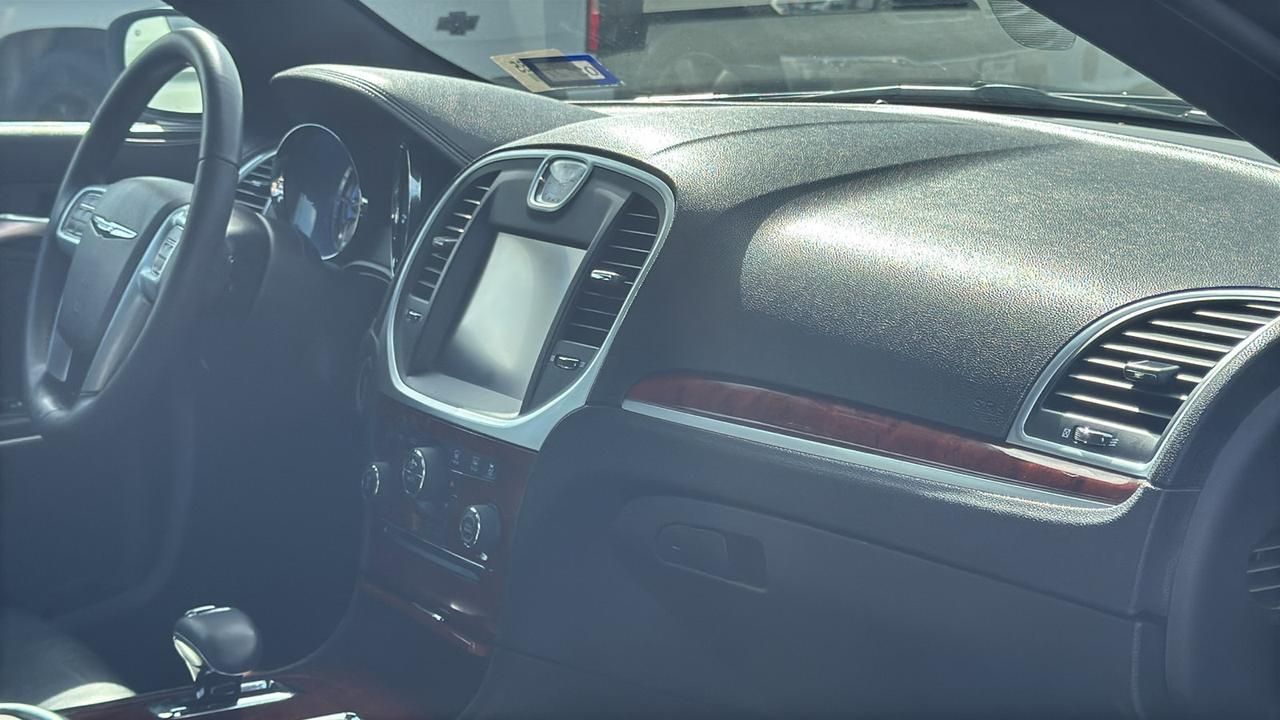 2013 Chrysler 300 Base New Braunfels TX