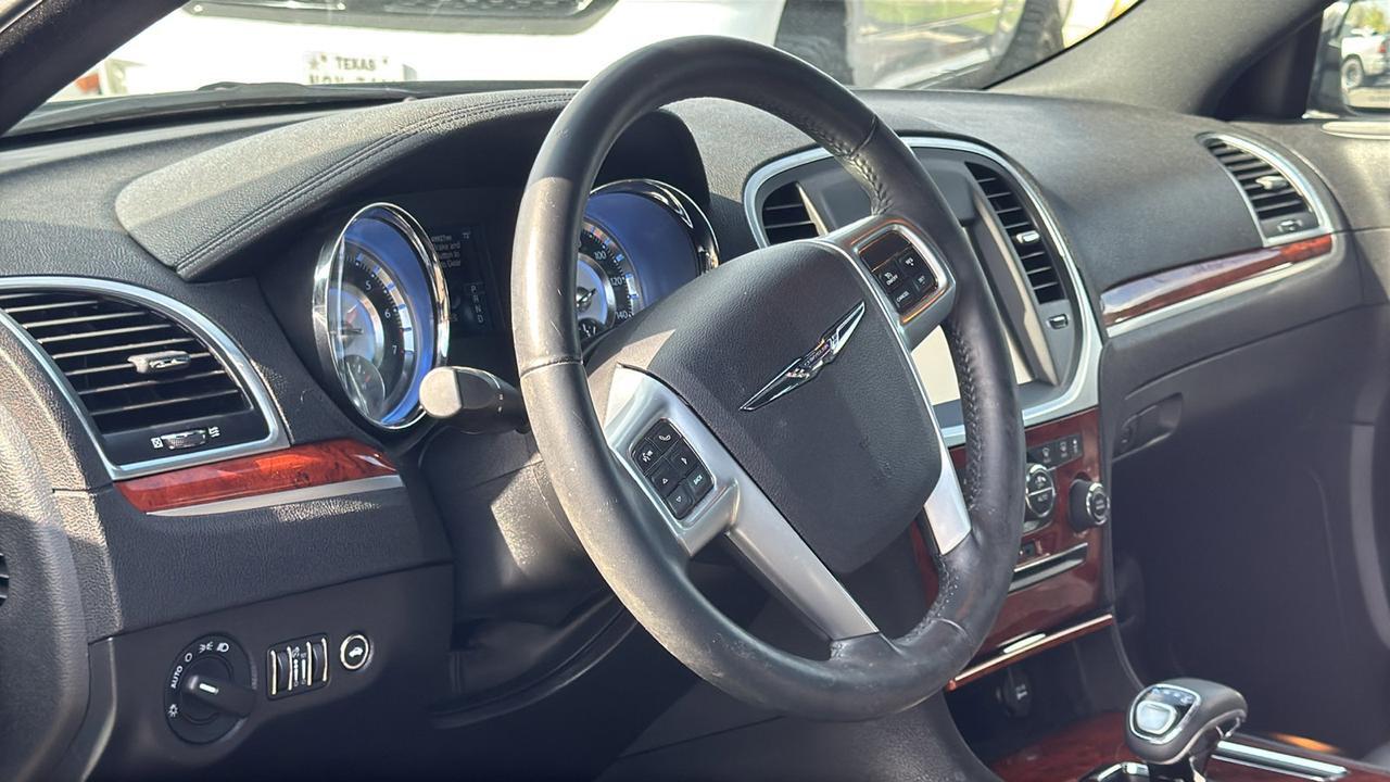 2013 Chrysler 300 Base New Braunfels TX