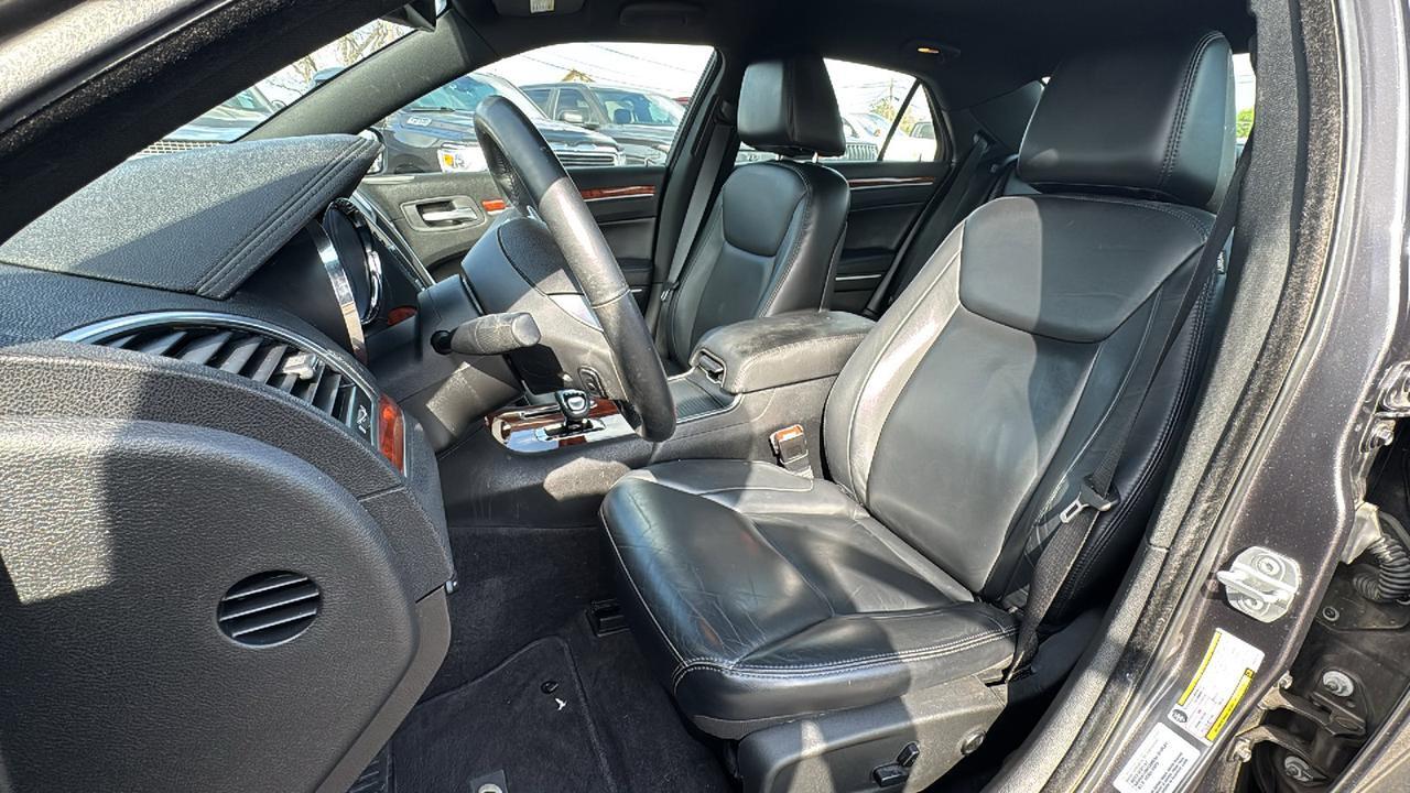 2013 Chrysler 300 Base New Braunfels TX