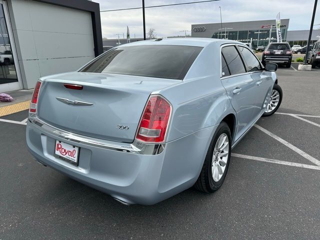 2013 Chrysler 300 Base
