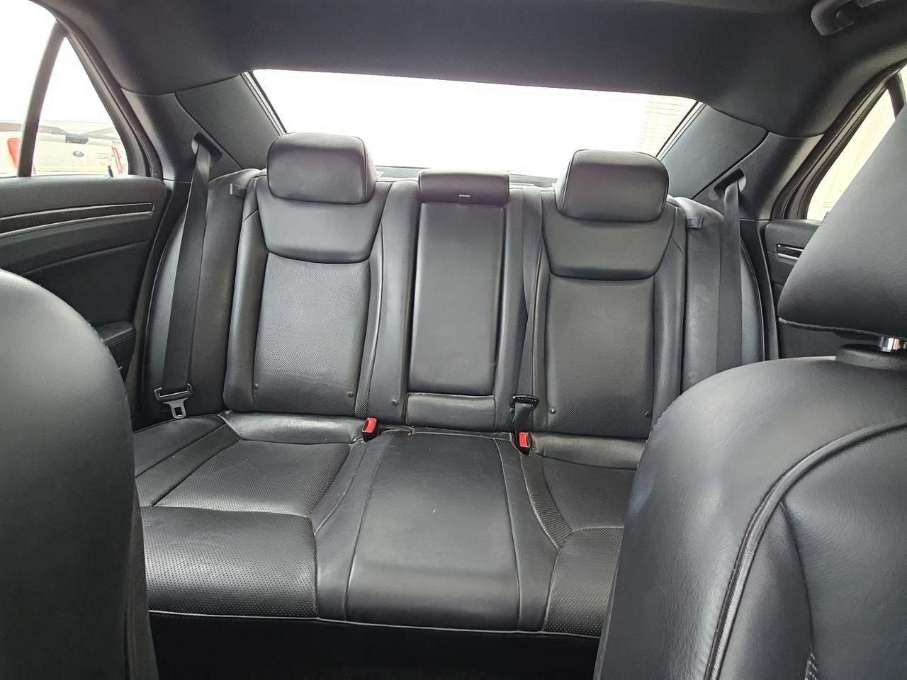 2013 Chrysler 300 C Watertown SD