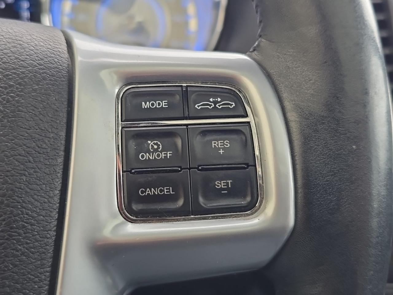 2013 Chrysler 300 C Watertown SD