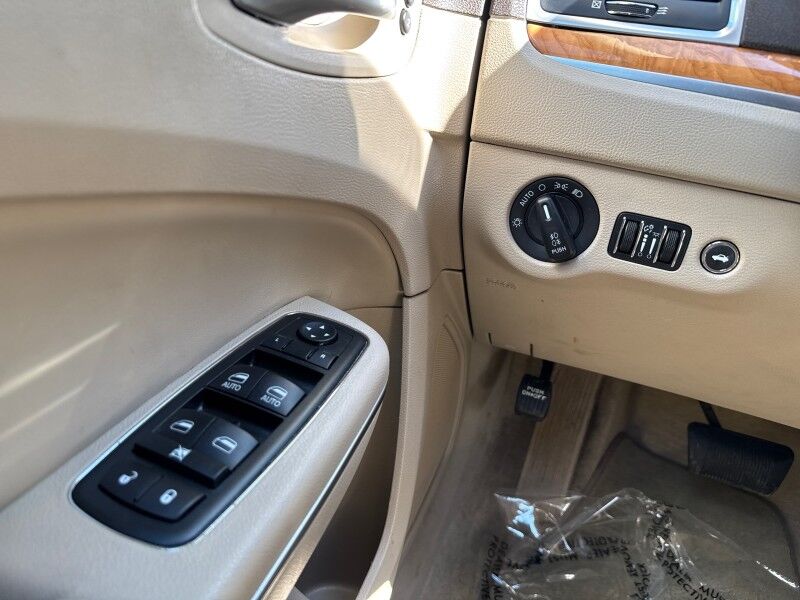 2013 Chrysler 300C C AWD w/ Safetytec Arlington VA