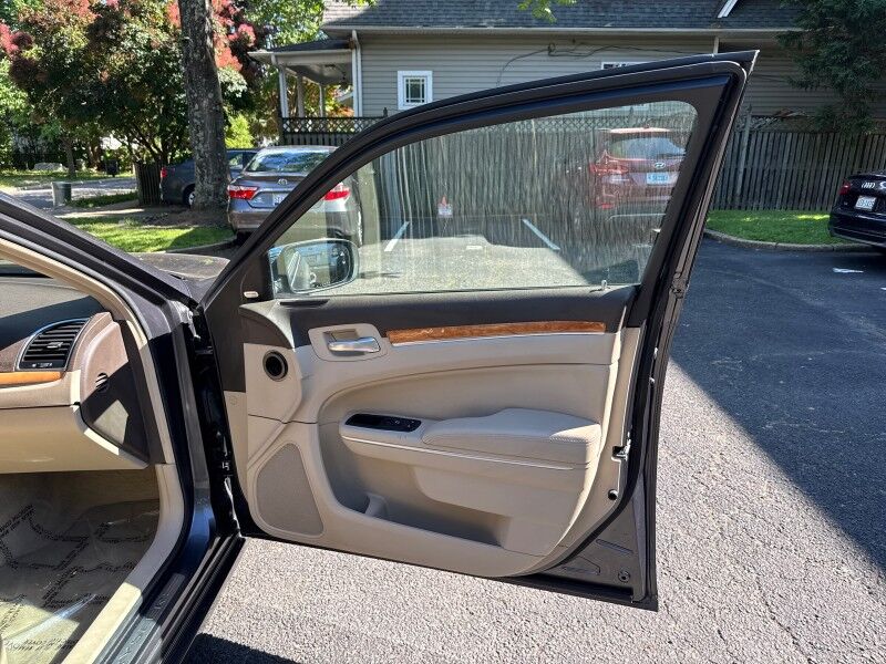 2013 Chrysler 300C C AWD w/ Safetytec Arlington VA