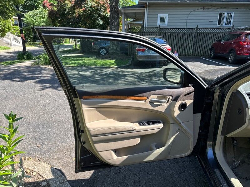 2013 Chrysler 300C C AWD w/ Safetytec Arlington VA