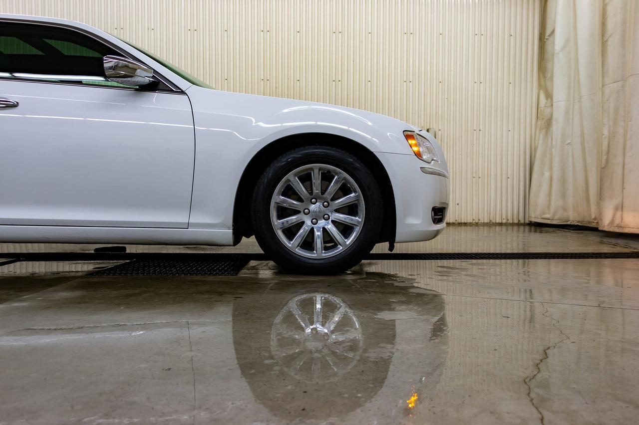 2013 Chrysler 300C Leather Roof Nav BCam Red Deer AB