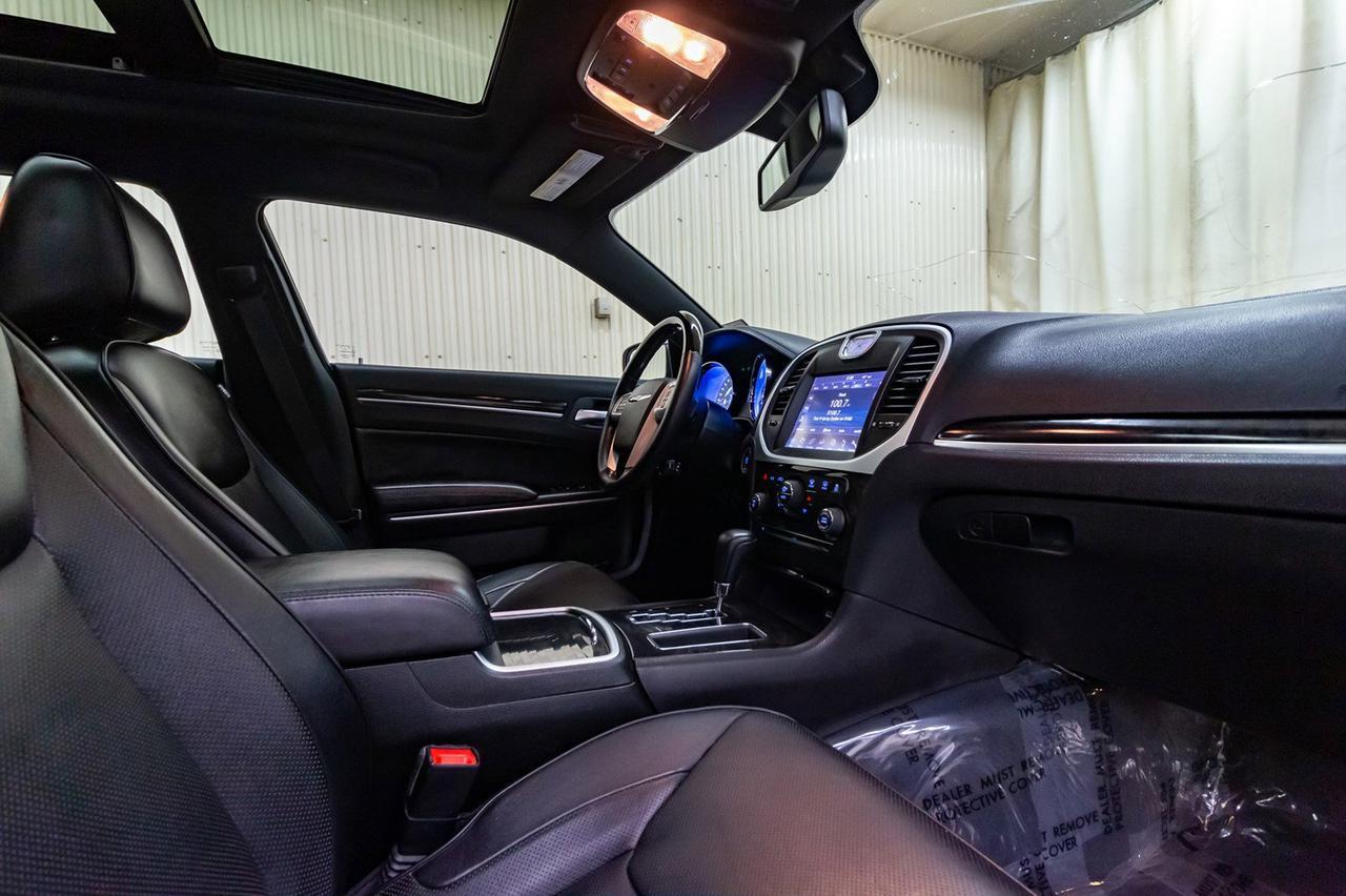 2013 Chrysler 300C Leather Roof Nav BCam Red Deer AB