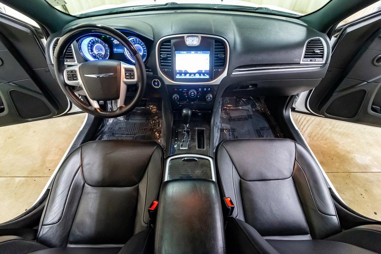 2013 Chrysler 300C Leather Roof Nav BCam Red Deer AB