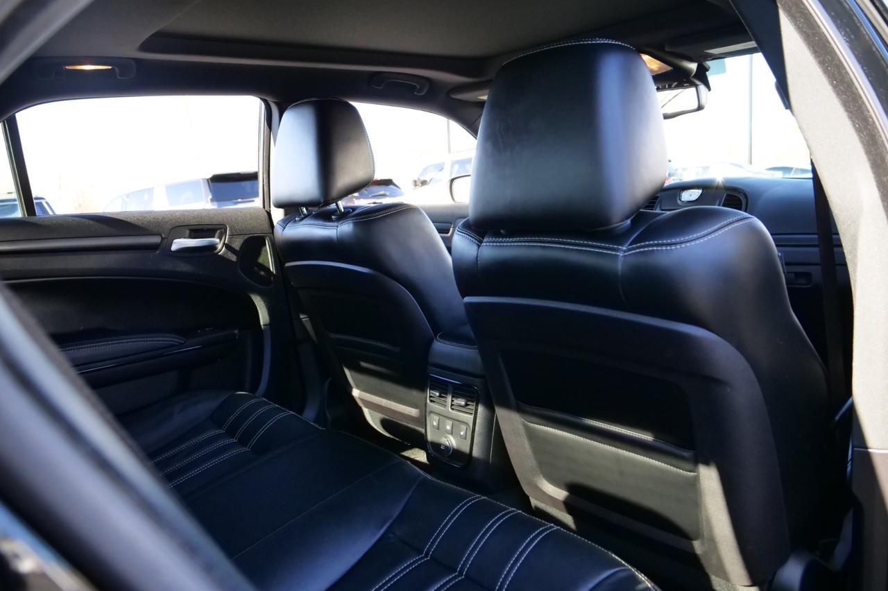 2013 Chrysler 300S AWD / LOW MILES / Luxury Group / 5.7L V8! Lincolnton NC