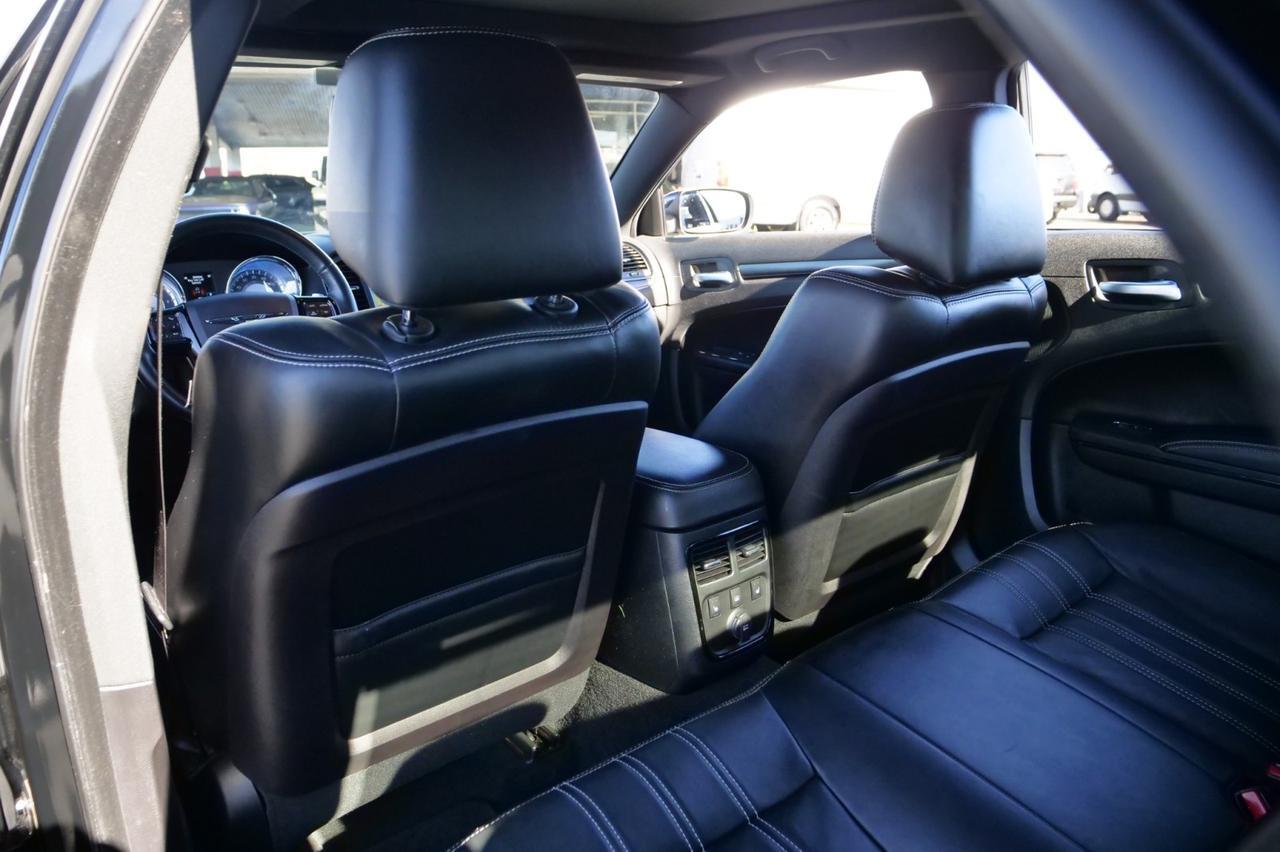 2013 Chrysler 300S AWD / LOW MILES / Luxury Group / 5.7L V8! Lincolnton NC