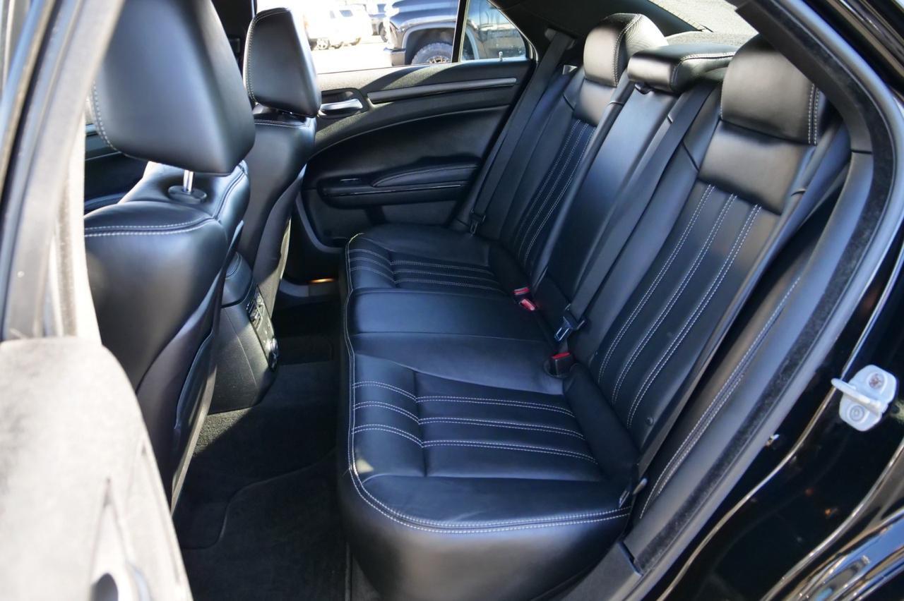 2013 Chrysler 300S AWD / LOW MILES / Luxury Group / 5.7L V8! Lincolnton NC