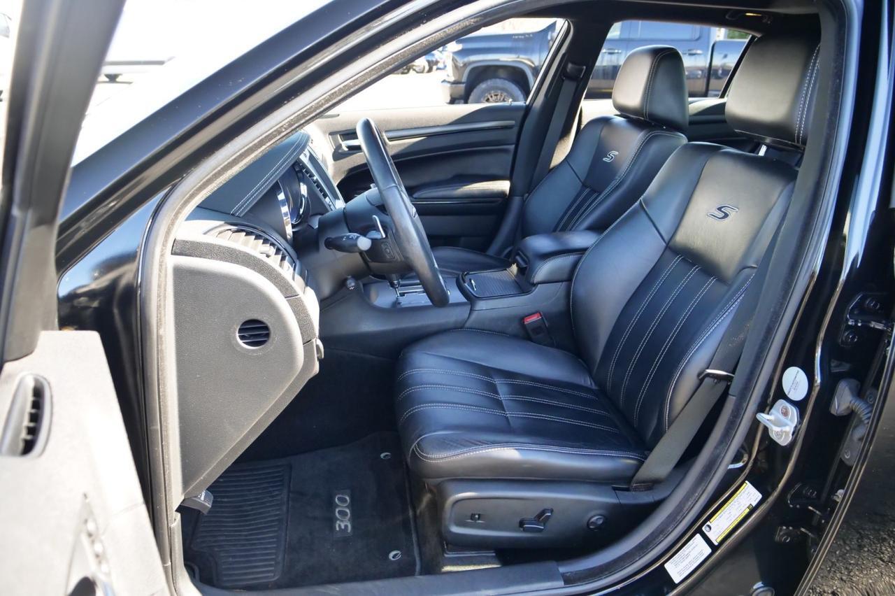 2013 Chrysler 300S AWD / LOW MILES / Luxury Group / 5.7L V8! Lincolnton NC