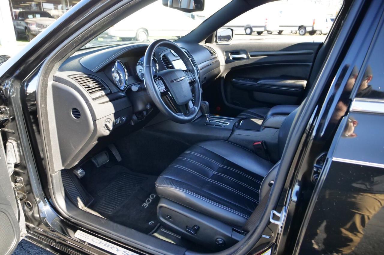 2013 Chrysler 300S AWD / LOW MILES / Luxury Group / 5.7L V8! Lincolnton NC