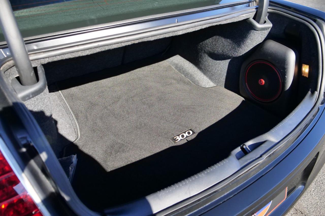 2013 Chrysler 300S AWD / LOW MILES / Luxury Group / 5.7L V8! Lincolnton NC