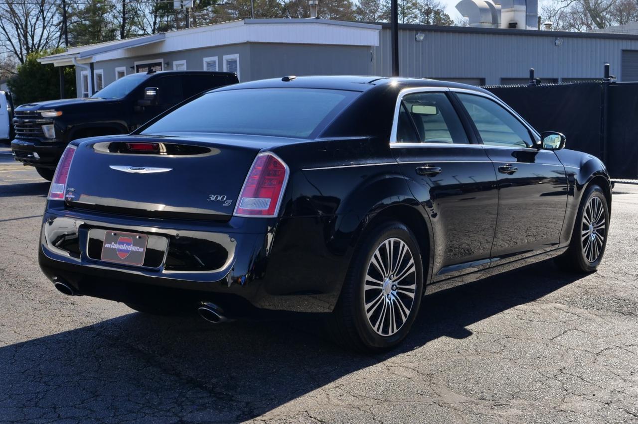 2013 Chrysler 300S AWD / LOW MILES / Luxury Group / 5.7L V8! Lincolnton NC