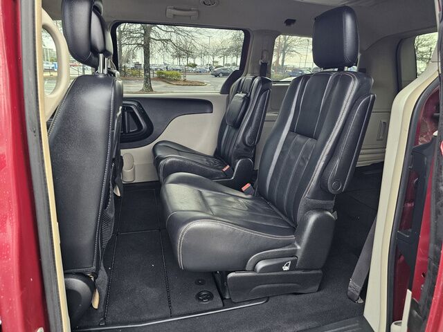2013 Chrysler Town and Country TOURING Duluth GA