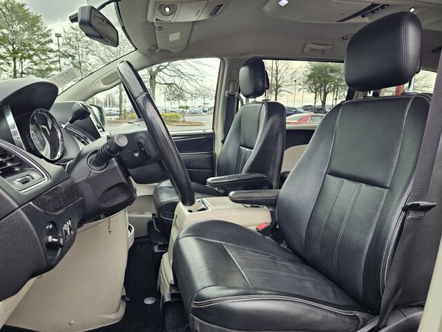 2013 Chrysler Town and Country TOURING Duluth GA