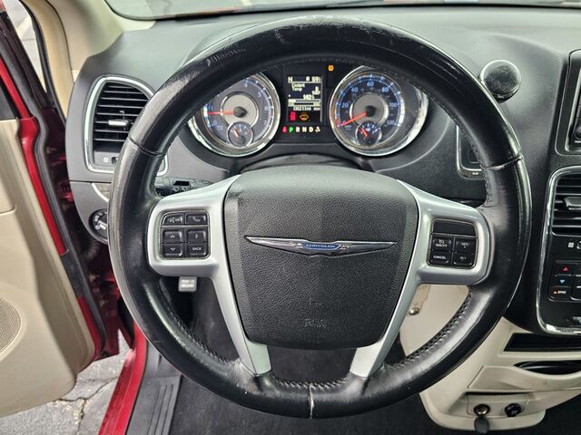 2013 Chrysler Town and Country TOURING Duluth GA