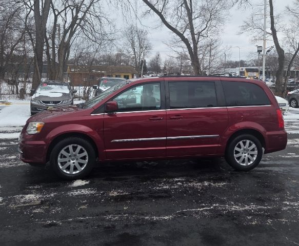2013 Chrysler Town & Country Touring