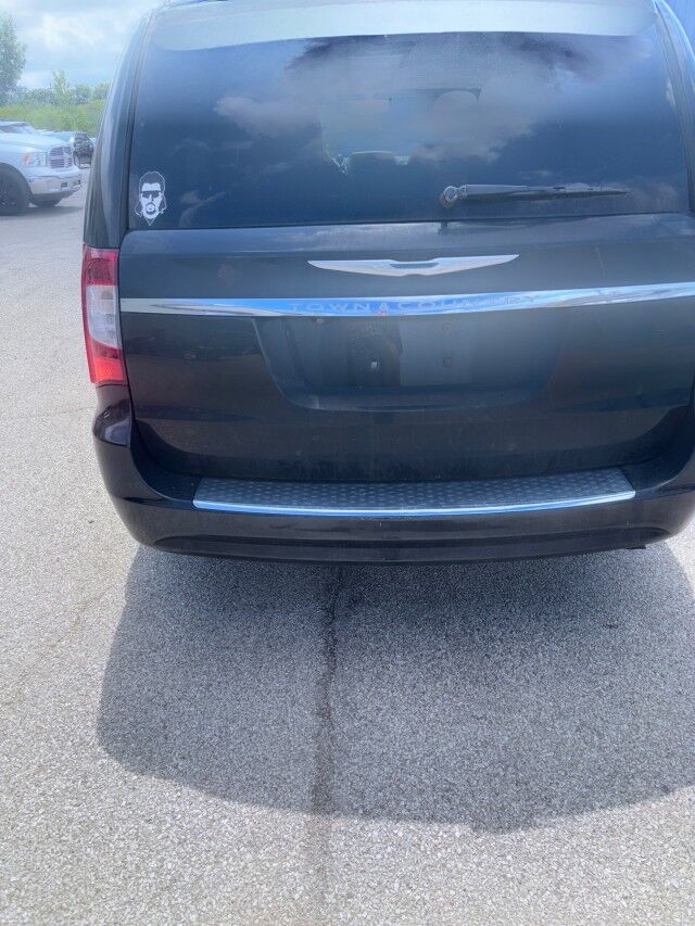 2013 Chrysler Town & Country Touring-L Cleveland OH